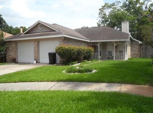 310 Village Creek Dr, Webster, TX 77598