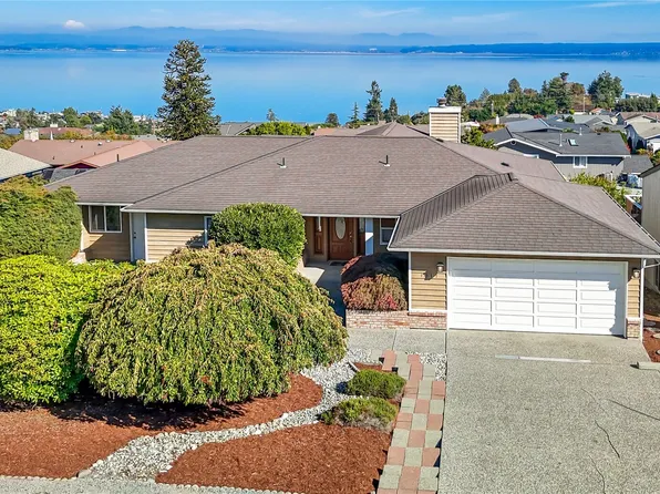 1511 Watkins Drive, Camano Island, WA 98282