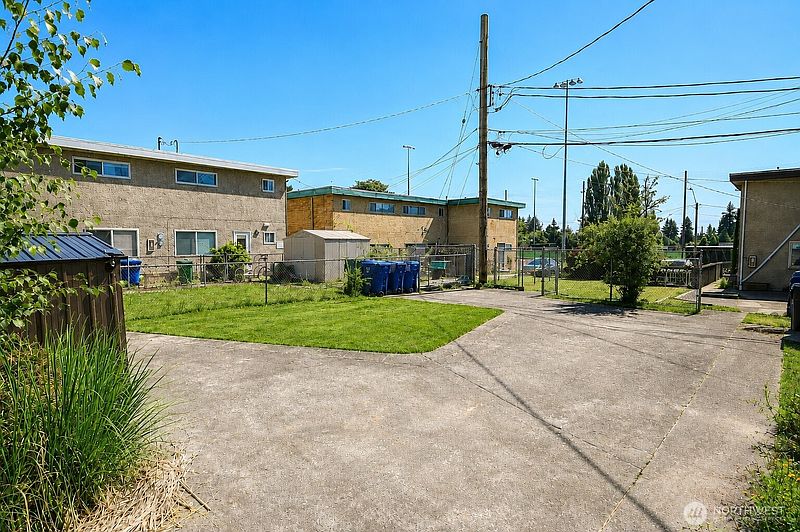 2nd image of 9208 Ashworth Avenue N