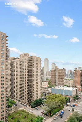 Sold by Sotheby's International Realty | media 20