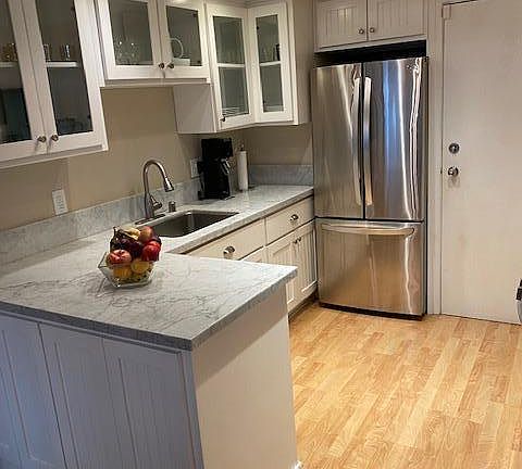 2nd image of 5291 Colodny Dr Unit 6