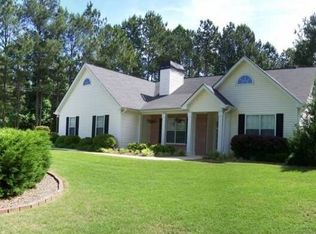 10 Riverside Ct, Sharpsburg, GA 30277