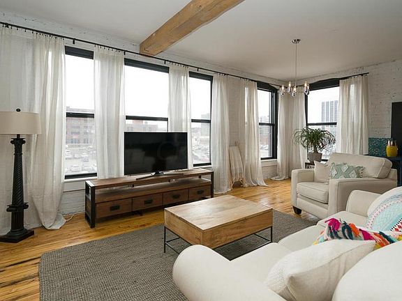 5th image of 225 N 4th St Suite 304