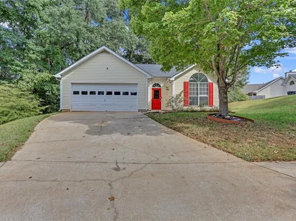 1315 Sweetwater Ct, McDonough, GA 30253