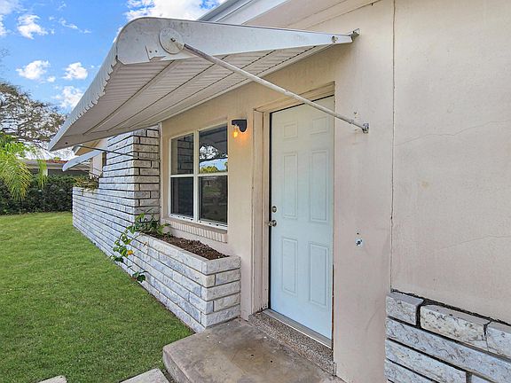 3rd image of 216 E Arbor Avenue
