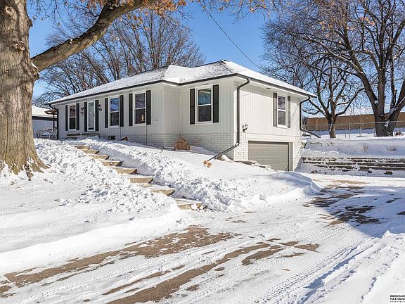 2nd image of 3439 S 112th St