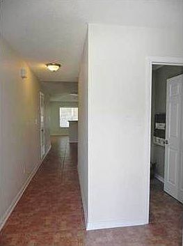 5th image of 561 Ard Dr