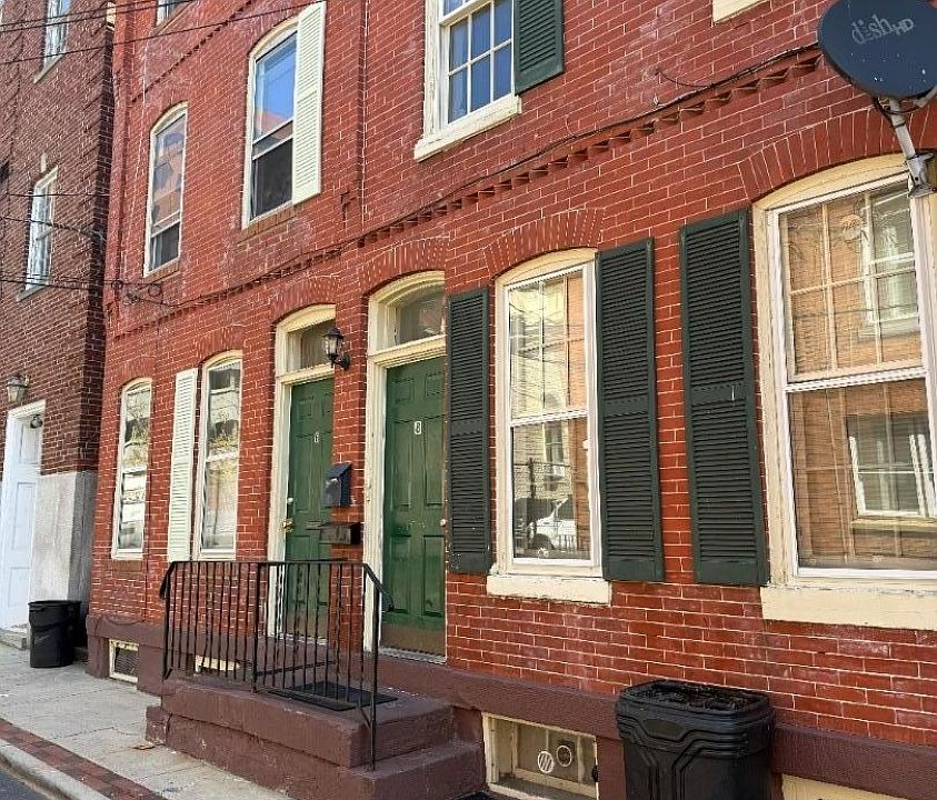 1st image of 8 Peace St