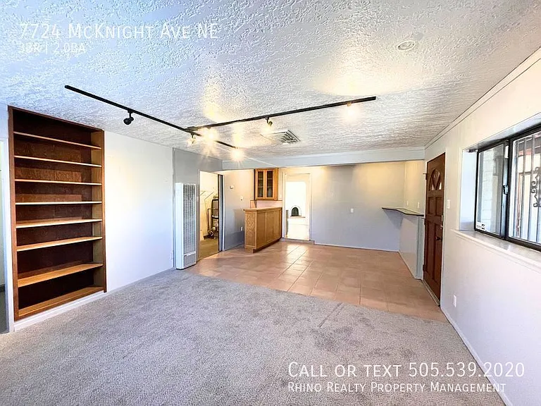 7724 McKnight Ave NE — Photo 2