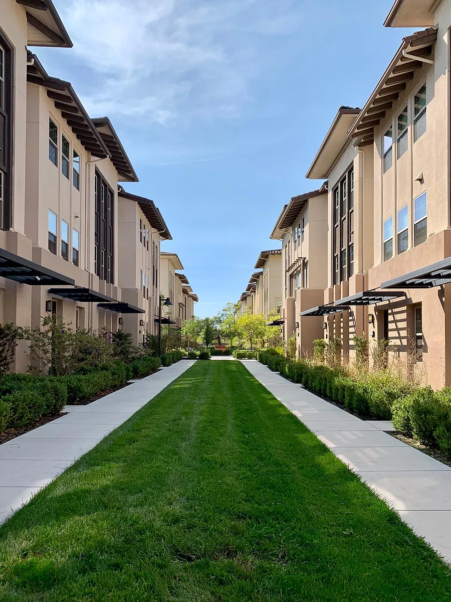 Building Photo - 1099 Harebell Pl