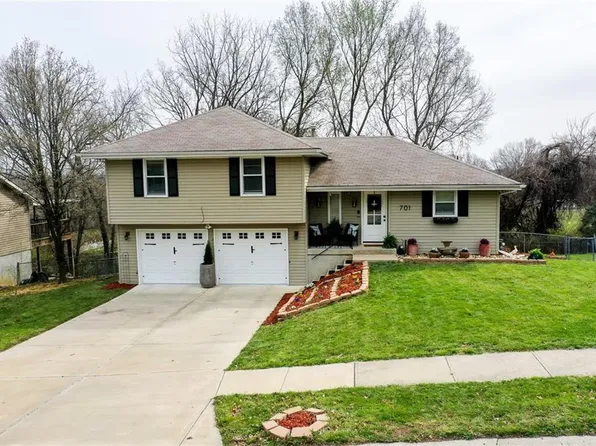 701 Cosby St, Liberty, MO 64068