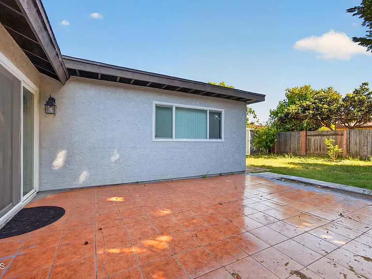 4351 Frost Dr — Photo 7