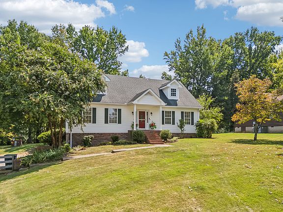 2nd image of 105 Dogwood Hills Ct
