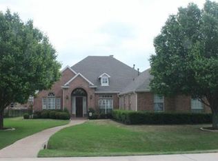 1141 McClintock Dr, Shady Shores, TX 76208