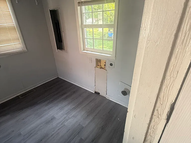 1614 Jefferson St #A — Photo 11