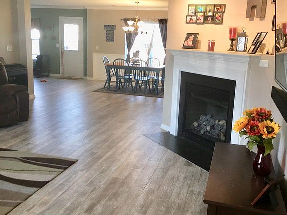 5th image of 128 Tyron Rd