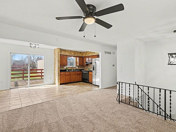 3rd image of 21395 W 181st St