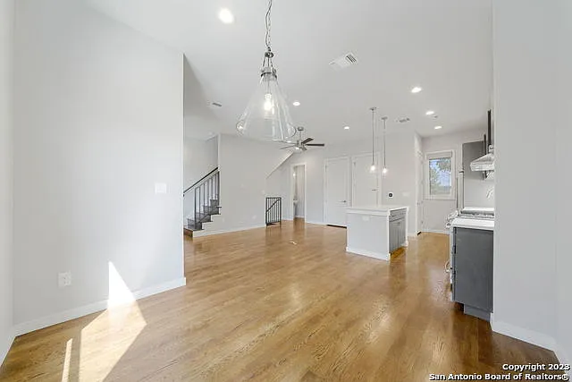 1136 E Euclid Ave — Photo 10
