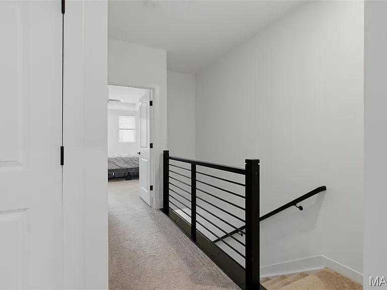 8924 Gateway Cir — Photo 18