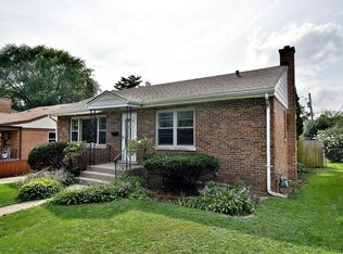 558 S Edgewood Ave, Elmhurst, IL 60126