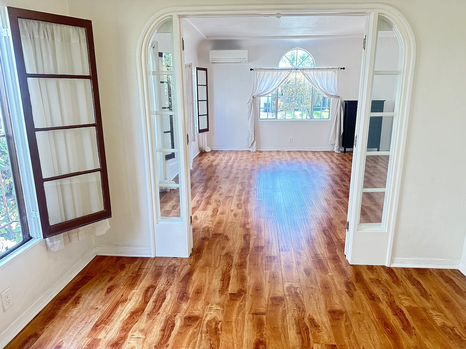 1607 S Sierra Bonita Avenue — Photo 1