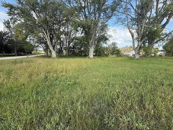 3rd image of W1704 Mile Dr