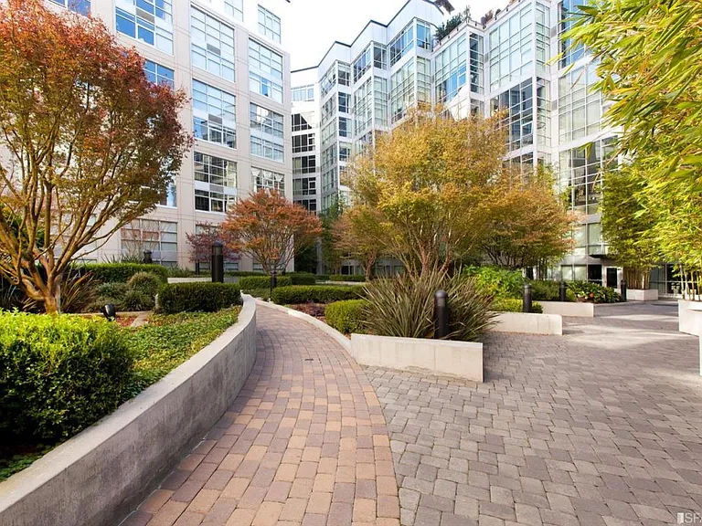 200 Brannan St #117 — Photo 23