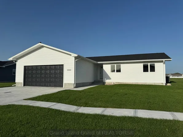 1503 Highlander Ln, Aurora, NE 68818