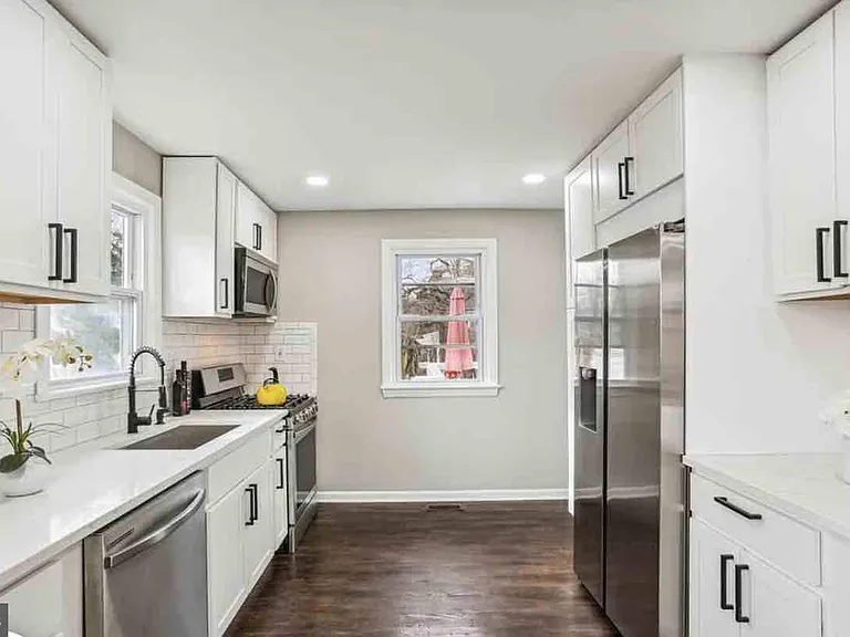 7502 Alfred Dr — Photo 12