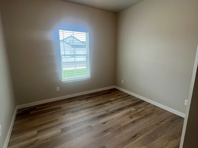 820 Shadowleaf Ave — Photo 7