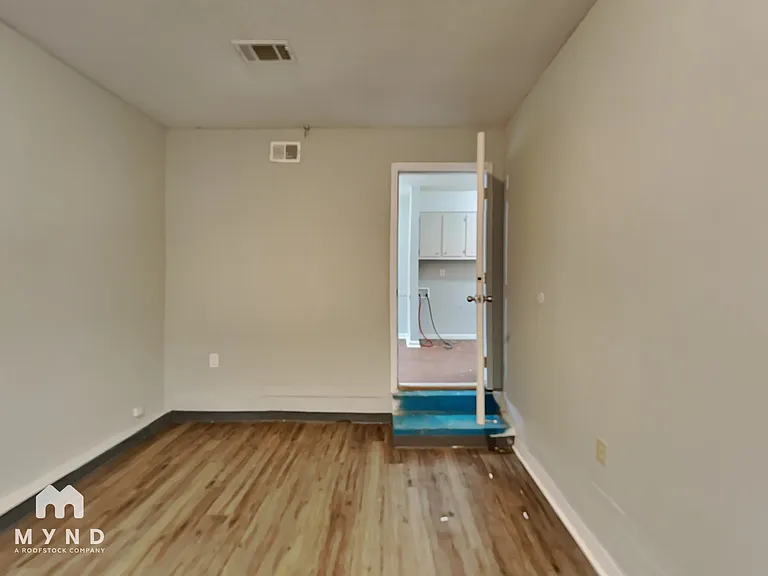 2154 Ashland Dr — Photo 20