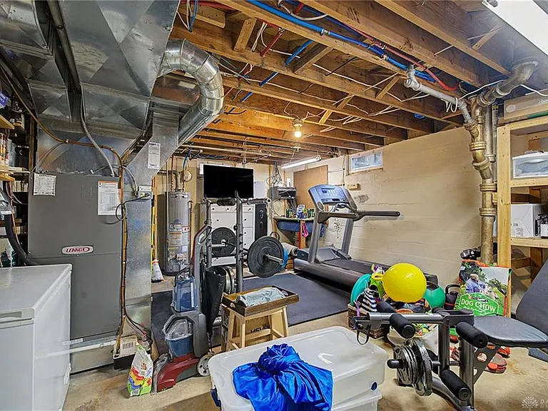 333 Thruston Blvd E — Photo 41