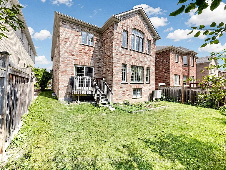 139 Queen Filomena Ave — Photo 48