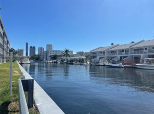 3750 NE 169th St APT 102, North Miami Beach, FL 33160