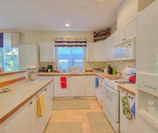 4th image of 22807 43rd Ave S #12-1