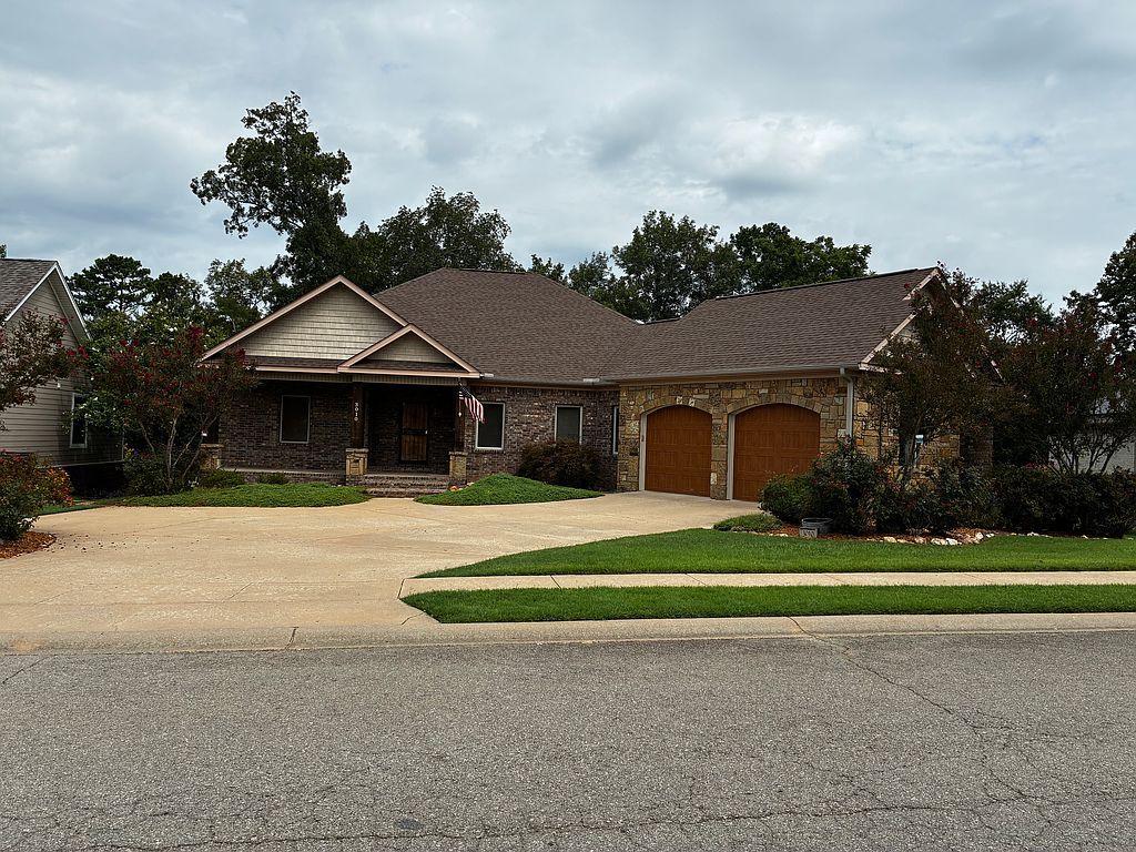 3010 Coldwater Dr - Property Image
