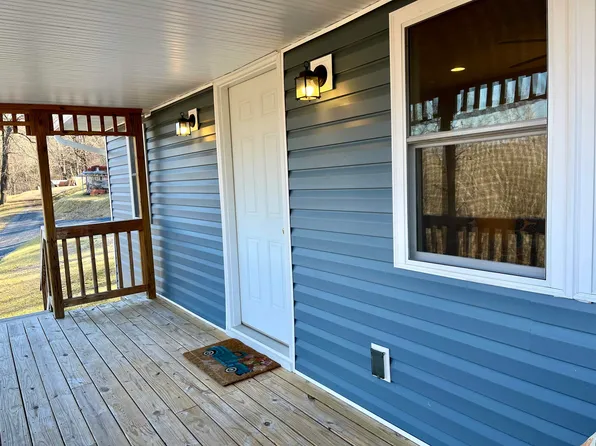 61 Stokes Ln, Craigsville, VA 24430