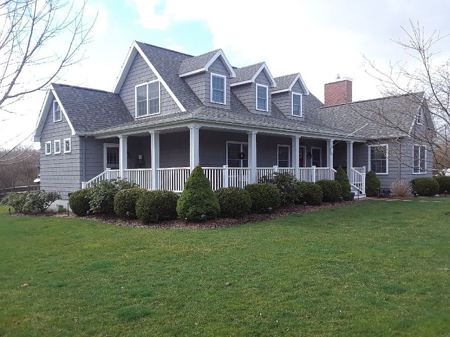 1st image of 225 Blossom Ln