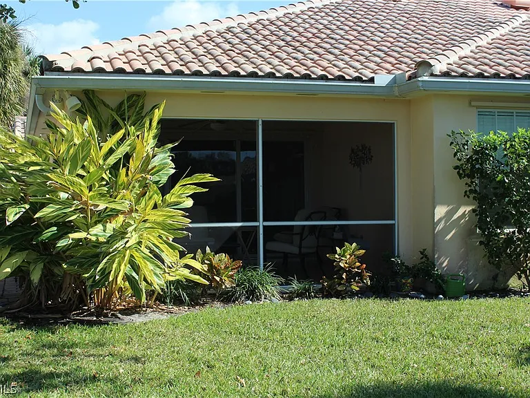 3013 Futuna Ln — Photo 2