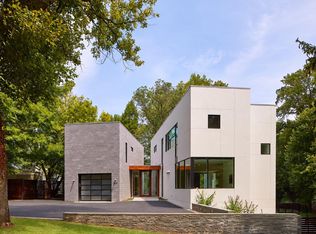 9119 Levelle Dr, Chevy Chase, MD 20815