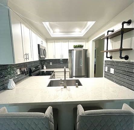 4th image of 2462 Balme Dr
