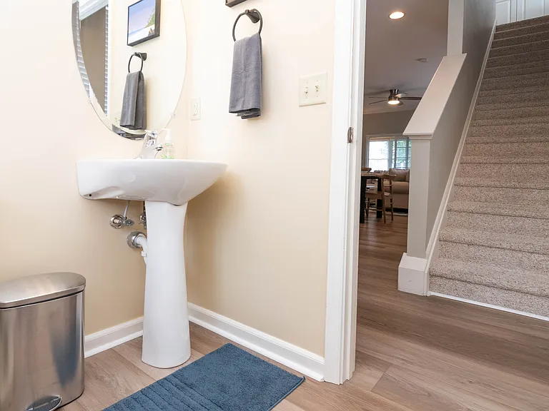20360 Adriana Ln — Photo 27