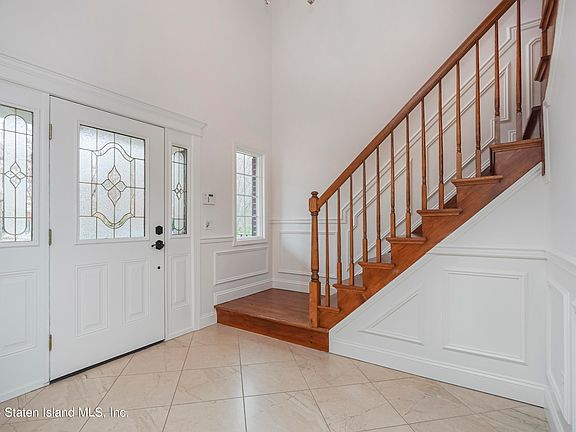 3rd image of 84 Belwood Loop
