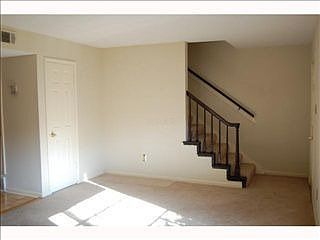 4th image of 7535 Bavarian Dr