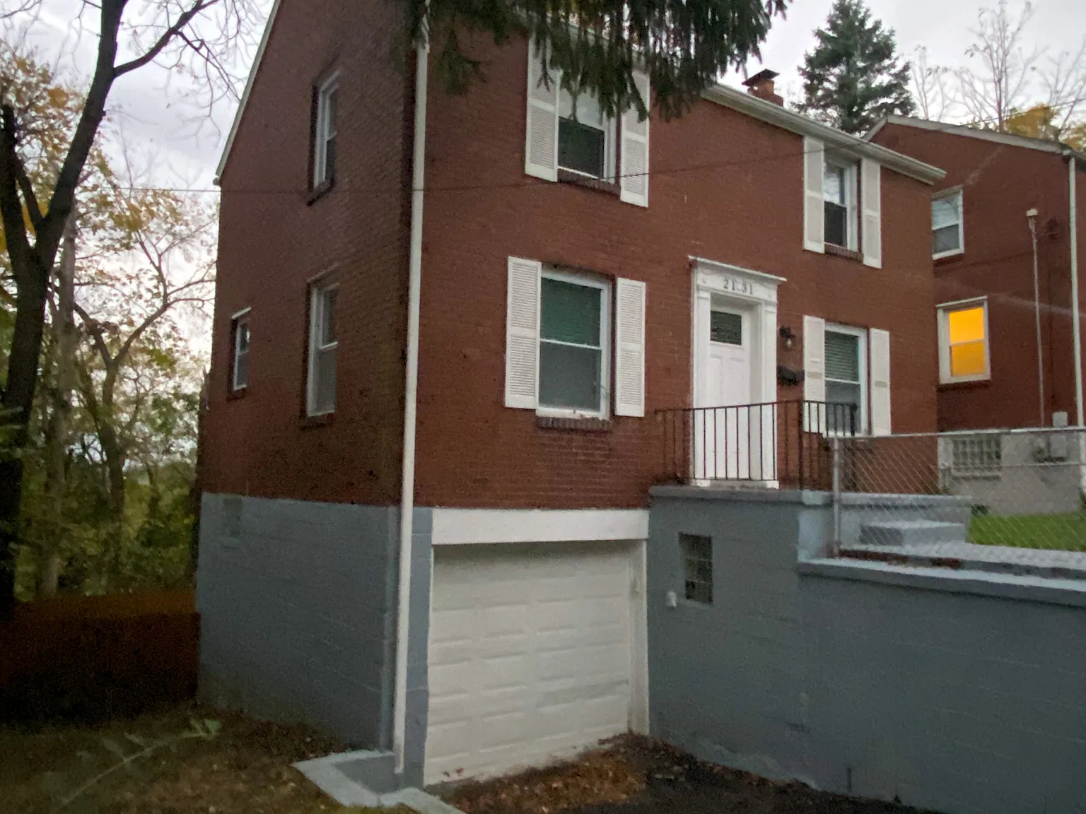3 bed, 1.5 bath, 1092 sqft, $1,500 — Photo 2
