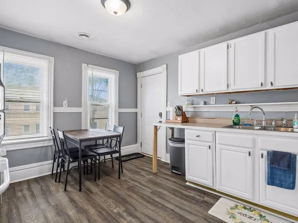 677 Sherburne Ave, Saint Paul, MN 55104