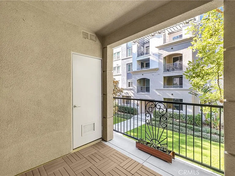 3212 Watermarke Pl — Photo 25