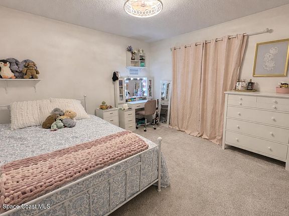 3rd image of 2147 Auburn Lakes Dr