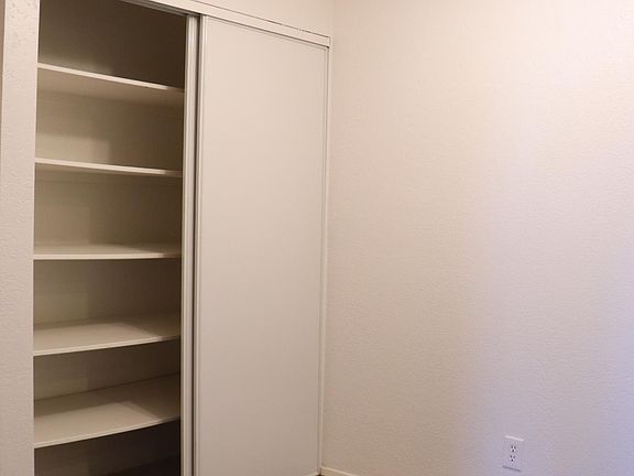 4th image of 2938 N 61st Pl Unit 231