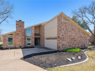8907 Driftwood Dr, College Station, TX 77845